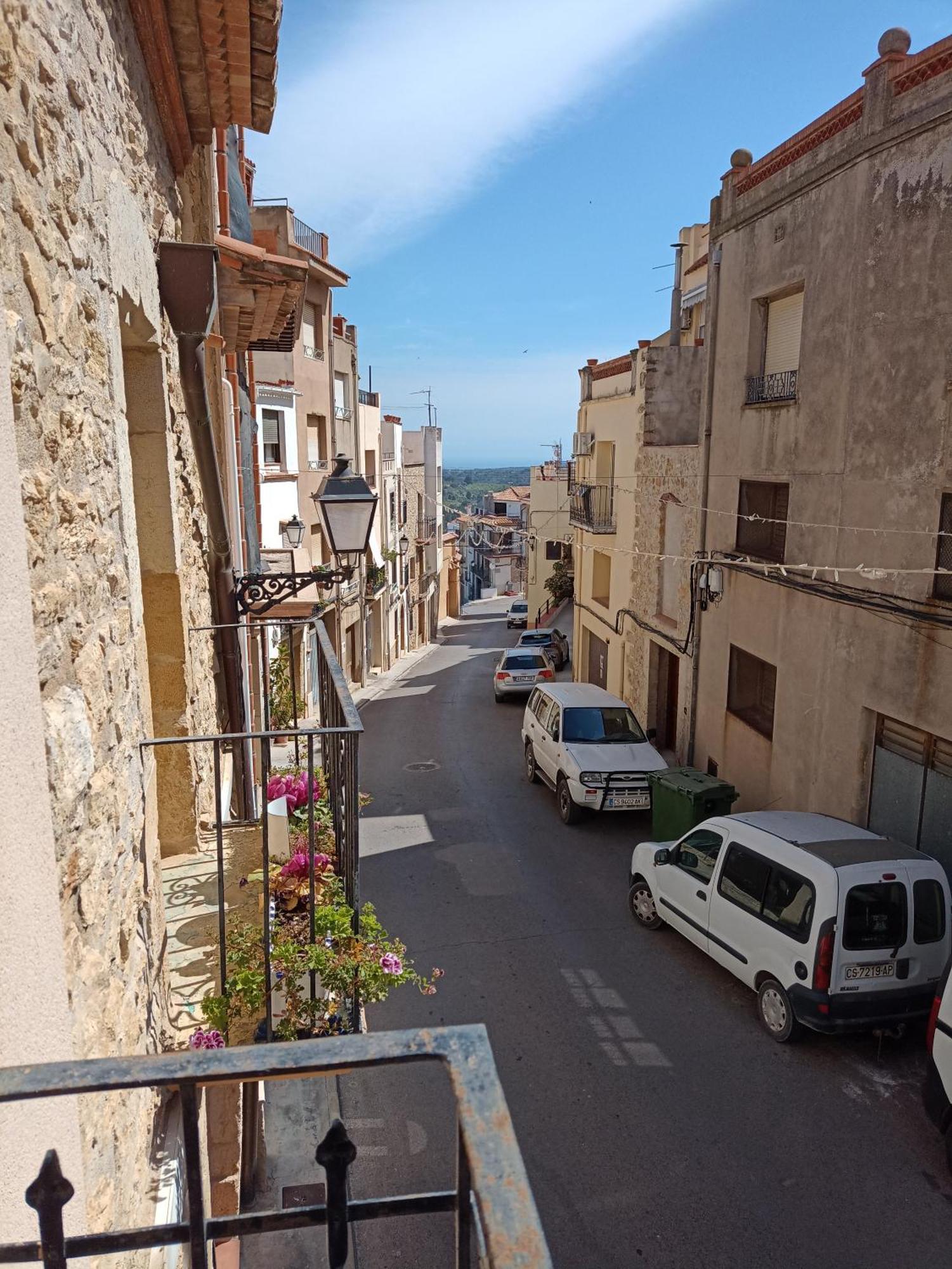Tranquil And Spacious Townhouse In Historical And Picturesque Cervera Del Maestre 외부 사진